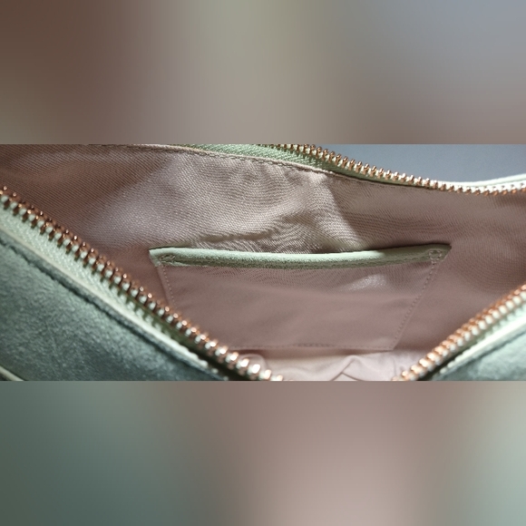 Lauren Conrad Vegan Leather Crossbody NWT Host Pick - Picture 7 of 9